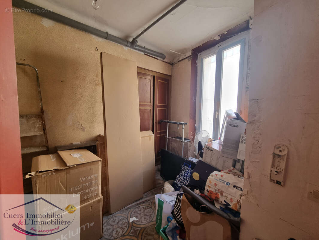 Commerce à SOLLIES-PONT