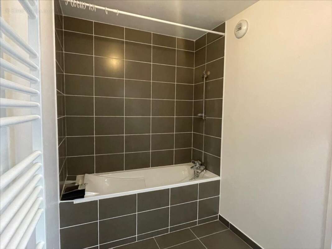 Appartement 52 m² à Bezannes  - photo 21