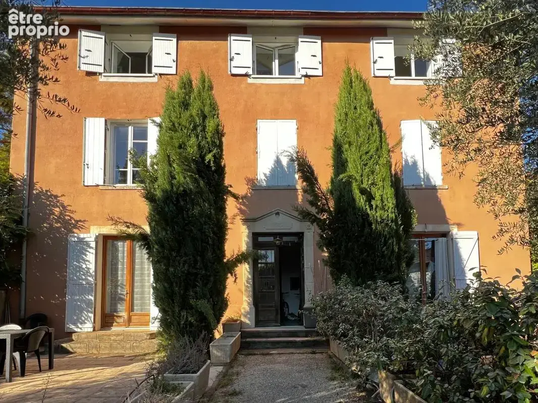 Photo Appartement à Fleurieu-Sur-Saone au prix de 289 000€