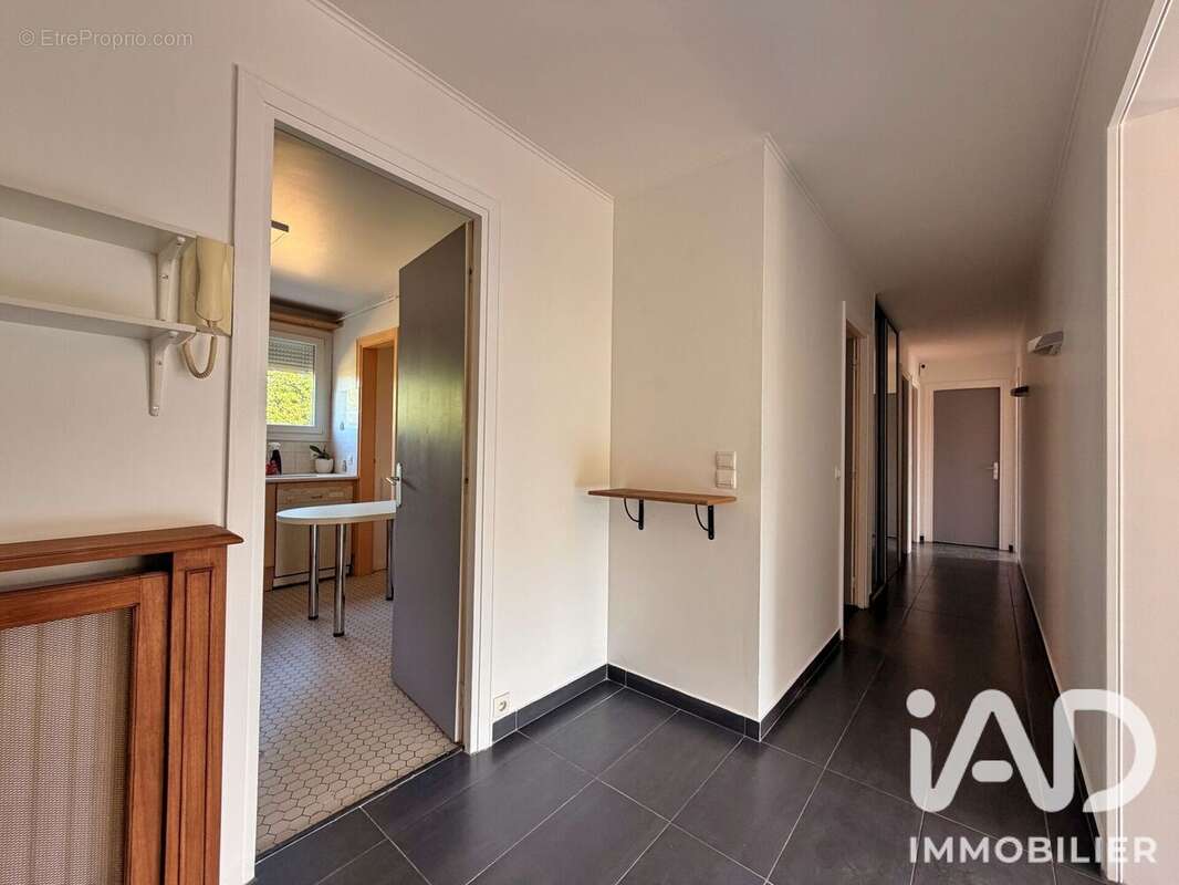 Appartement 94 m² à Soisy-Sous-Montmorency  - photo 2