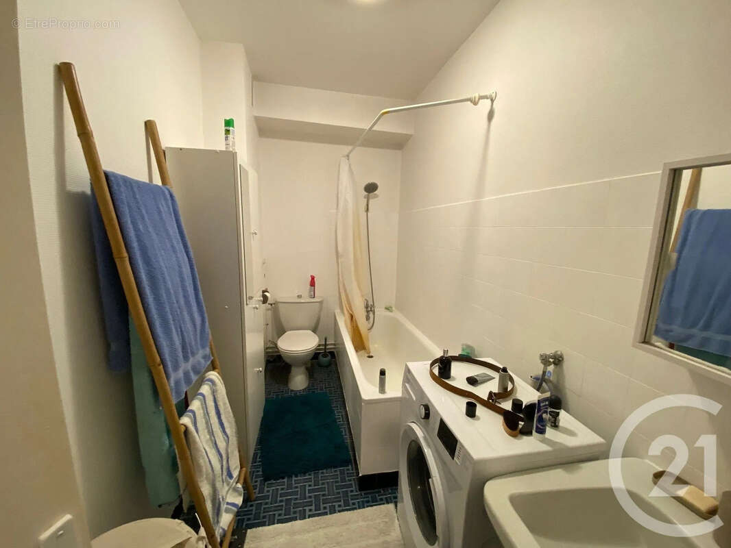 Appartement à VAUX-LE-PENIL