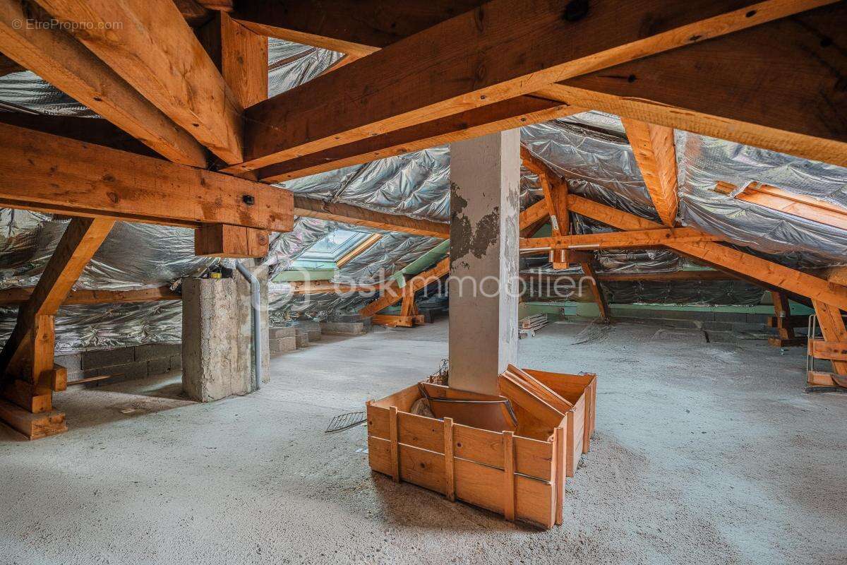 Maison à SALES