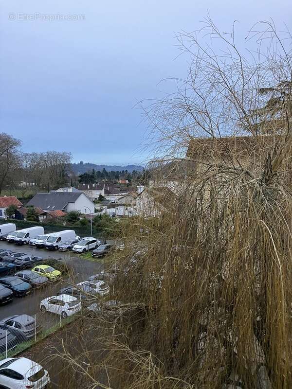Appartement à BILLERE
