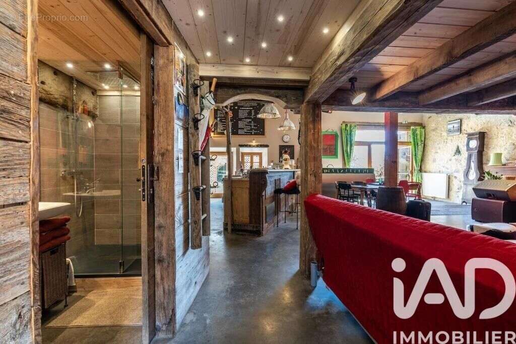 Maison 345 m² à Lescheraines  - photo 8