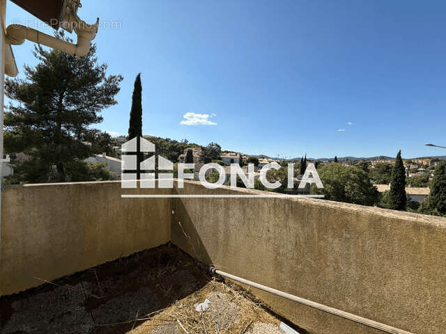 Appartement à COGOLIN