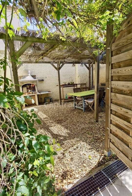 Dpt Gard (30), à vendre UZES propriete P14 de 548 m² - Terrain de 830,00 m² - photo 24