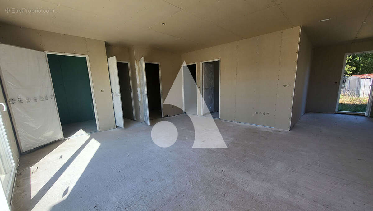 Maison à MALEMORT-DU-COMTAT