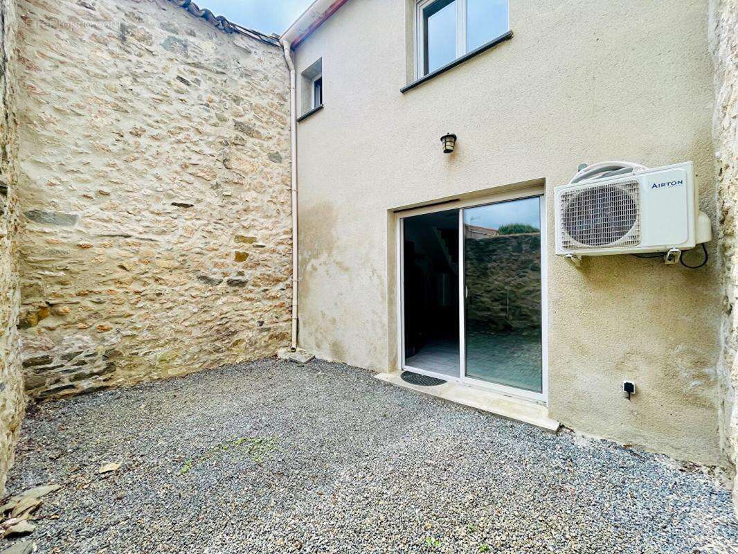 Maison à VILLENEUVE-MINERVOIS