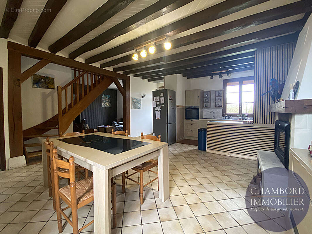 Maison à SAINT-ROMAIN-SUR-CHER