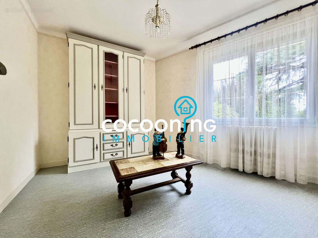 Belle maison familiale avec grand jardin et dépendances - photo 8