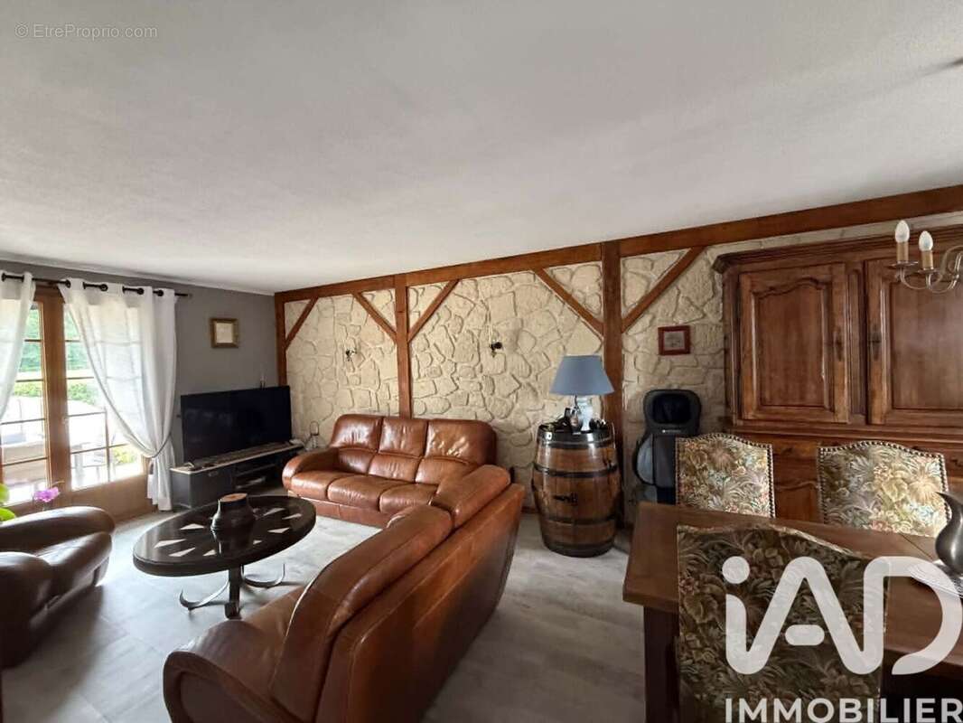 Photo 3 - Maison à TOURY-LURCY