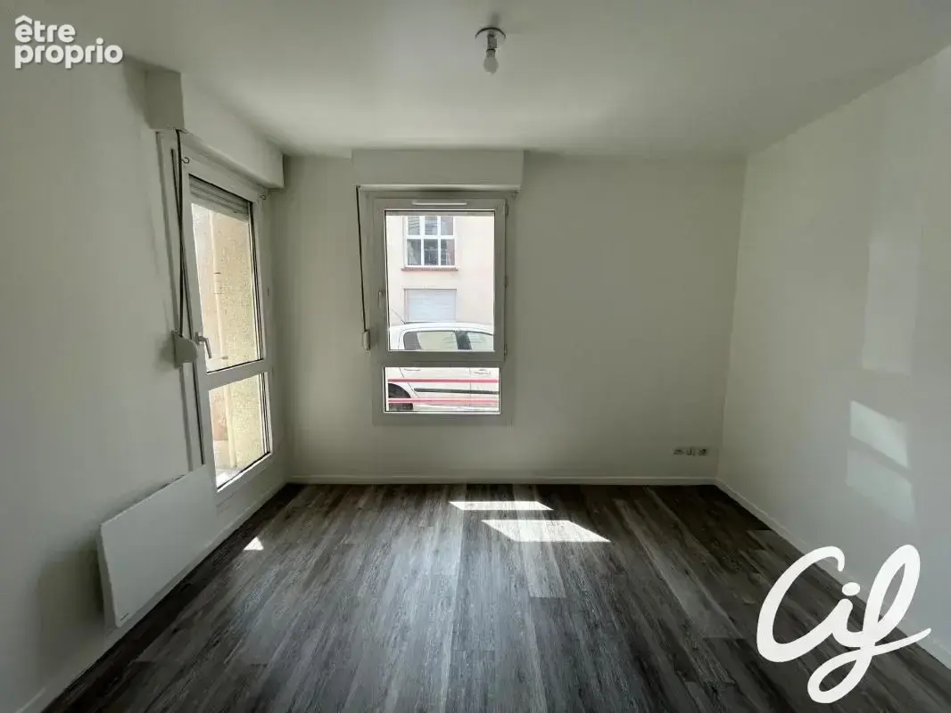 Appartement T3 SOTTEVILLE LES ROUEN - 70.2 m2  100 000 Euros - photo 3
