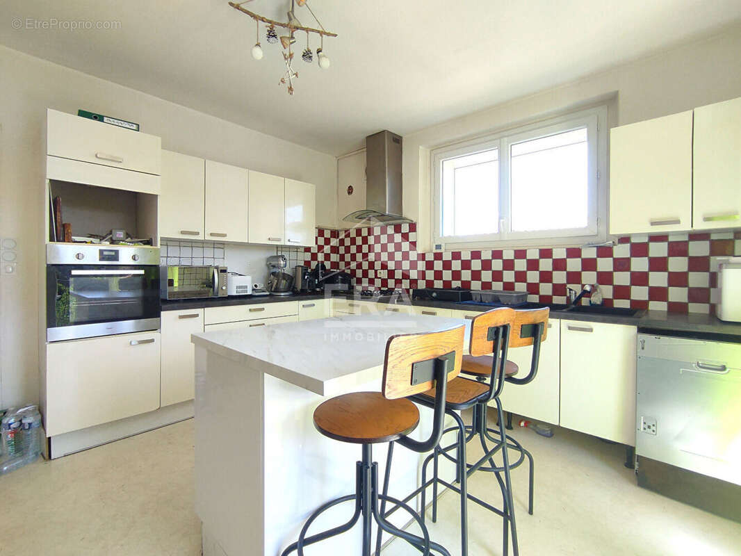 Maison à VALS-PRES-LE-PUY