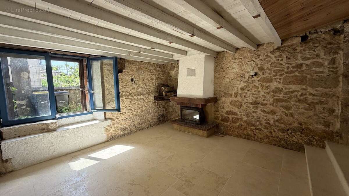 Maison à SAINT-CLAR