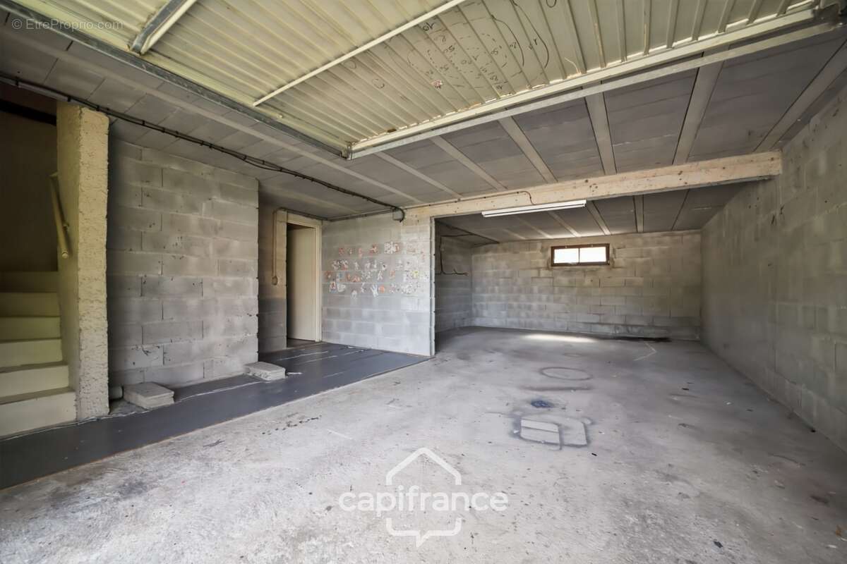 Maison sur sous-sol complet à rénover à Beaufort (39190), idéal premier achat ou investissement - photo 11