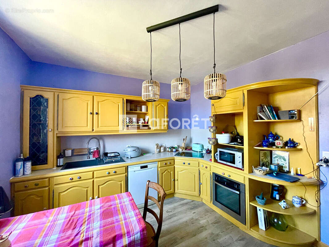 Maison à SAUVETERRE-DE-ROUERGUE