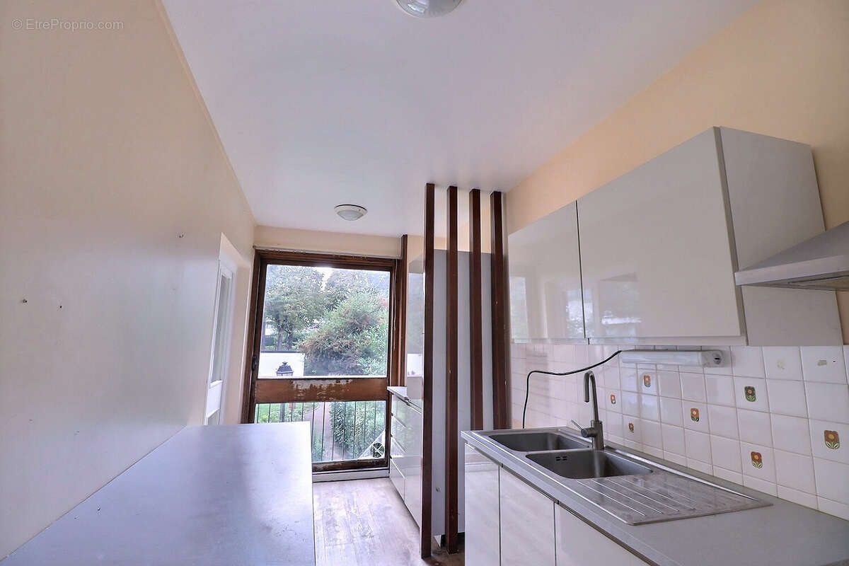 Appartement à FONTENAY-LE-FLEURY