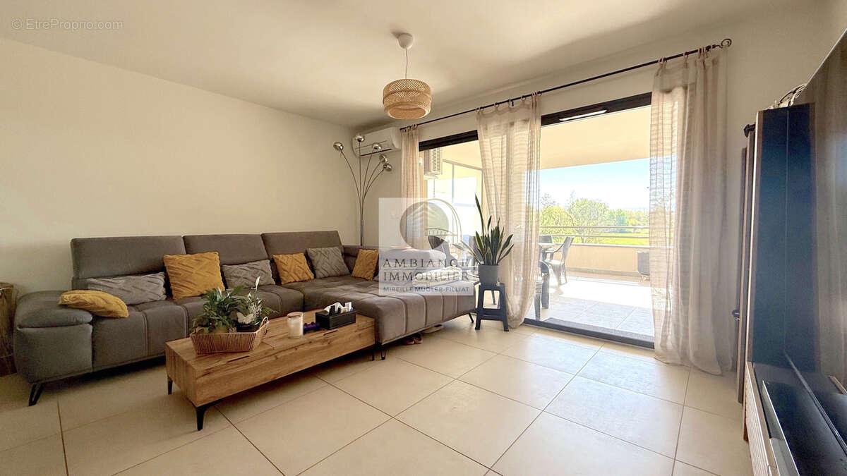 Appartement à GUILHERAND-GRANGES