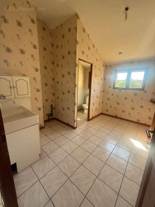 Maison à vendre 5 pièces à 8 km de VENAREY LES LAUMES-12 km de MONTBARD - photo 16
