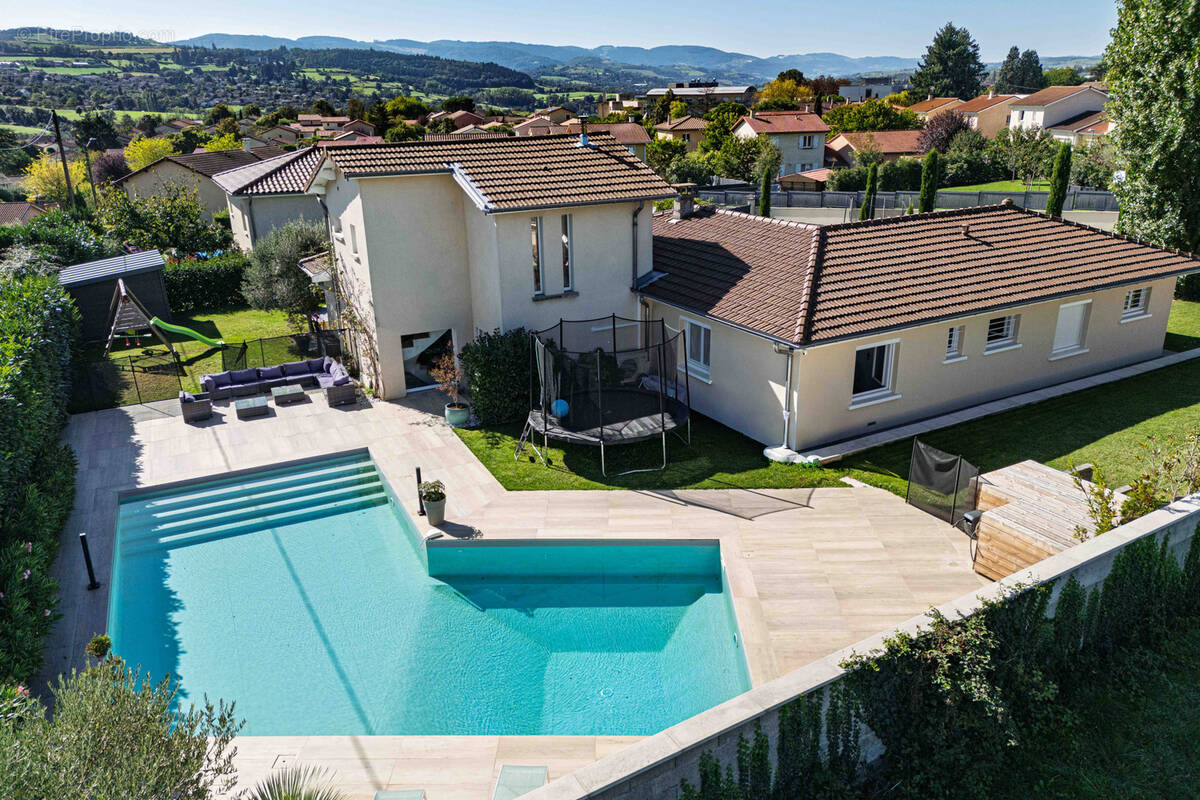 Maison à SAINT-GERMAIN-SUR-L&#039;ARBRESLE