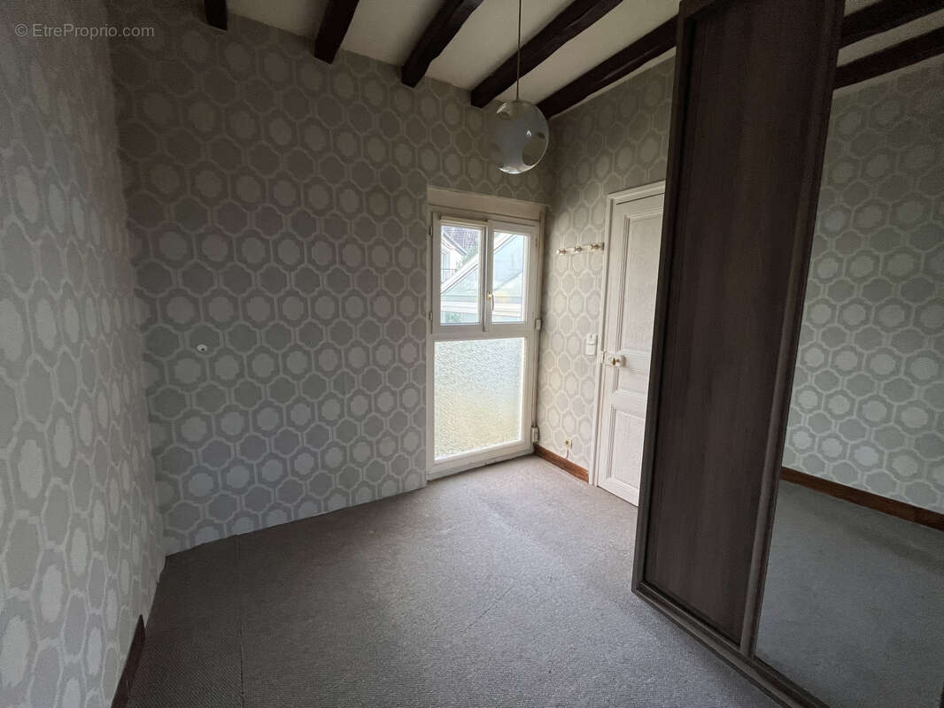 Maison à PARAY-VIEILLE-POSTE