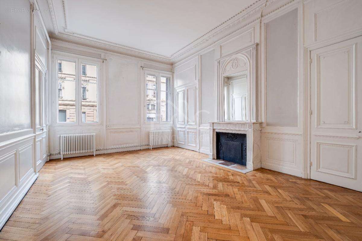 Appartement à LYON-6E