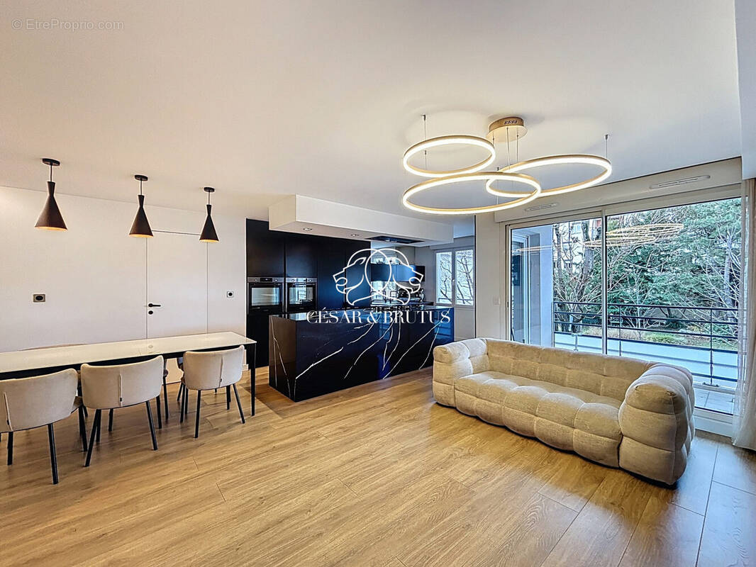 Appartement à LYON-8E