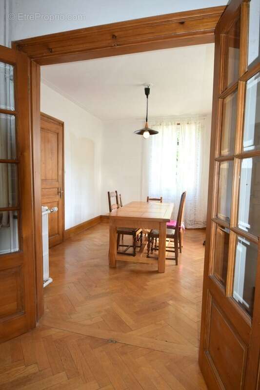 Maison bourgeoise des années 30 - Jardin de plus de 20 ares - photo 6