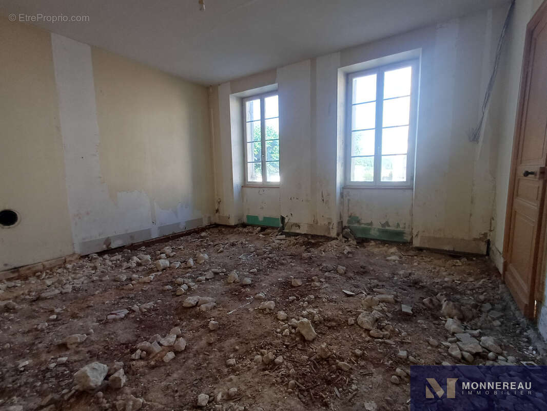 Maison de bourg a rehabiliter - photo 9
