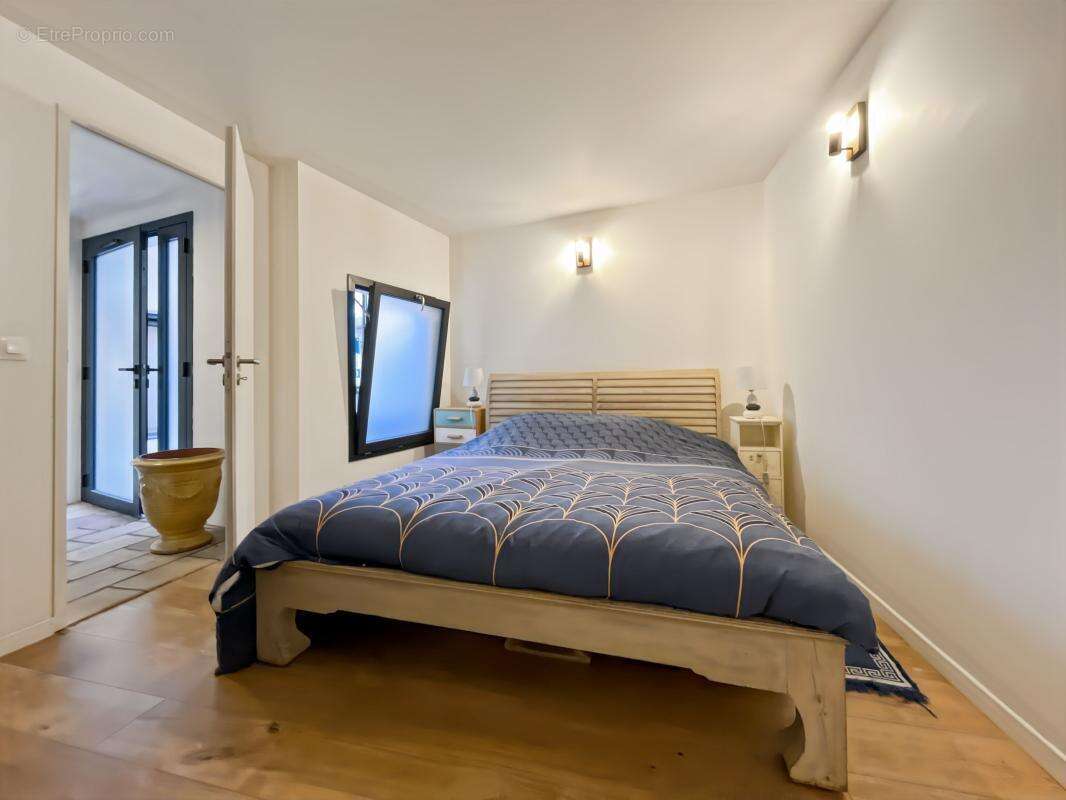 Vente belle maison de ville à Marseillan avec chambres suites et terrasse tropézienne - photo 9