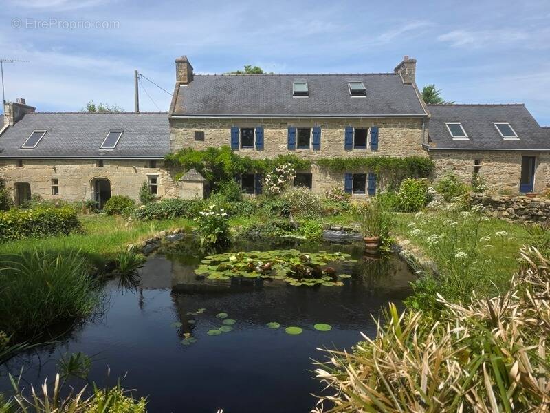 Maison à ESQUIBIEN