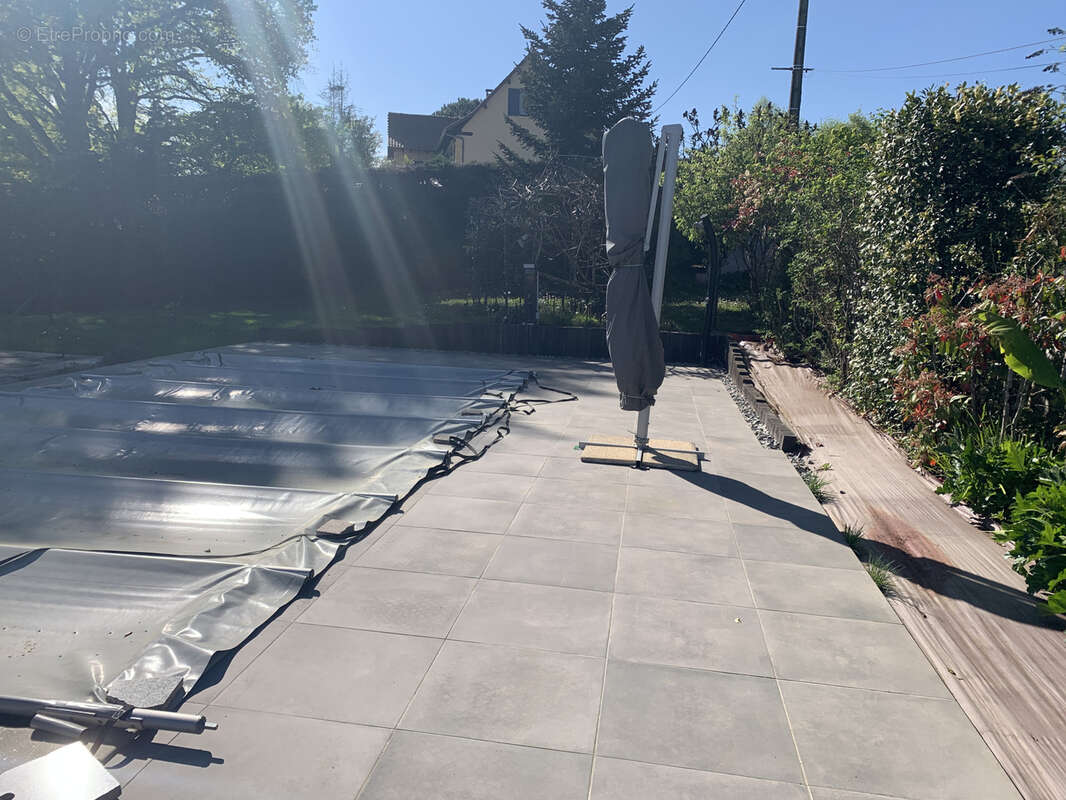 Maison à TERRASSON-LAVILLEDIEU