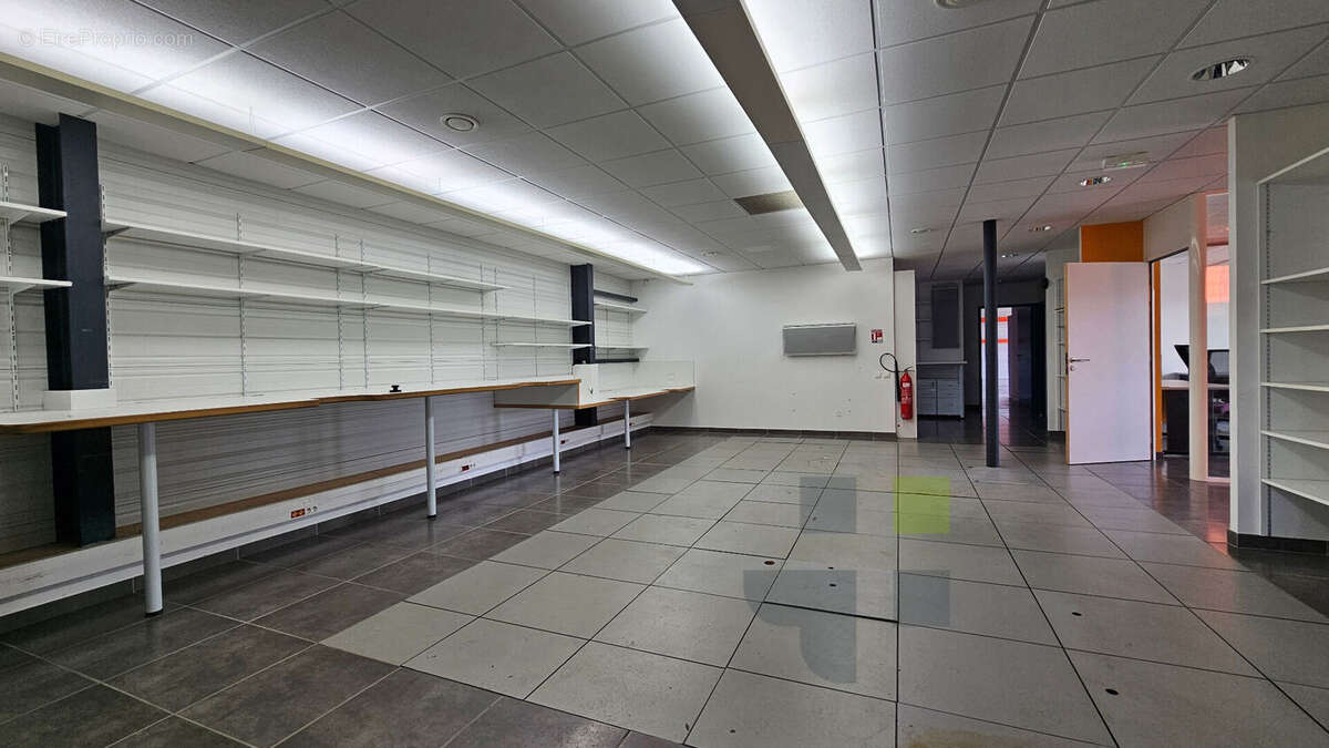 Commerce à LA FORET-FOUESNANT