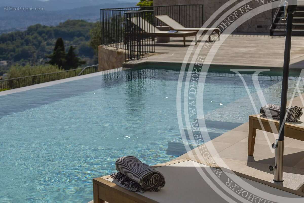 Maison en pierre élégante avec vue Mer et les montagnes - photo 32