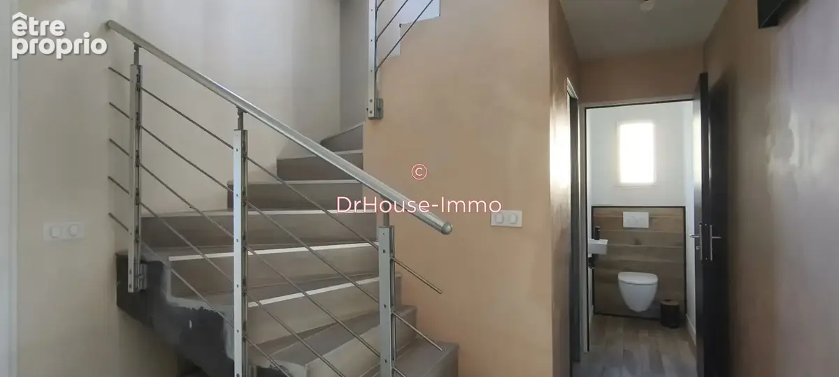 Maison 6 pièces 120 m² à vendre à La Roque-D'antheron (13640) - photo 4