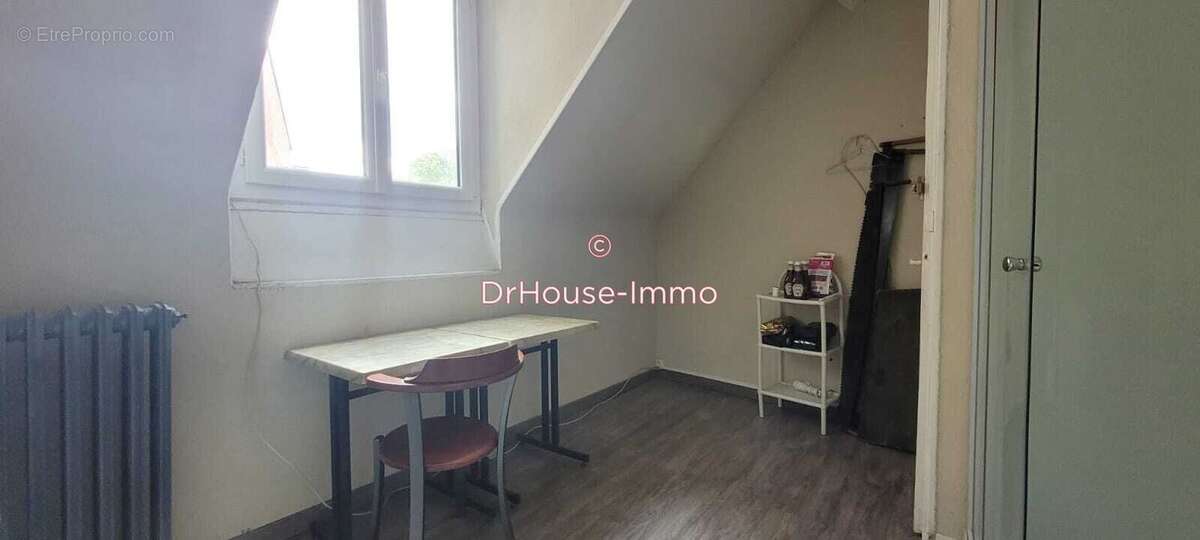 Appartement 94 m² à Roye  - photo 7