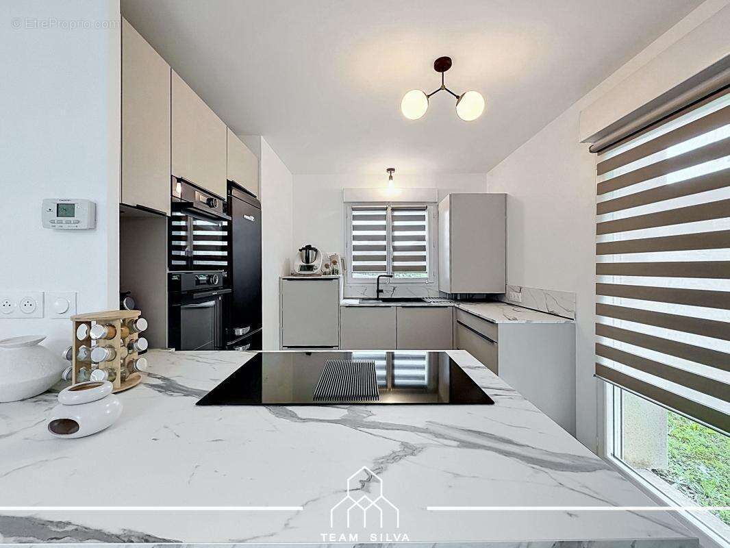 Maison 90 m² à Ternay  - photo 8