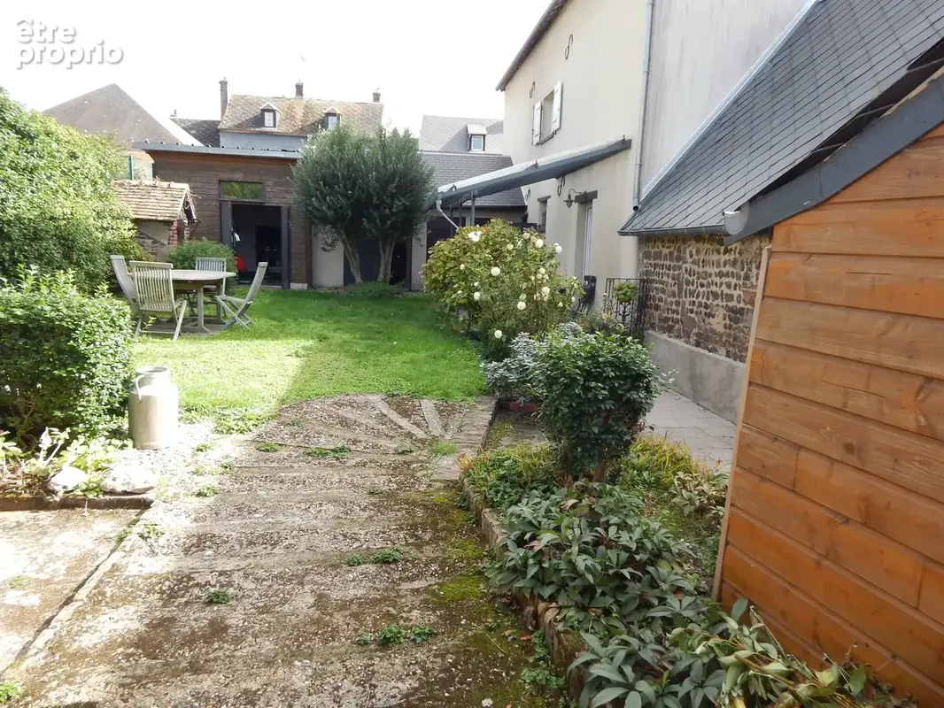 Authentique maison de ville 172 M2 - photo 2