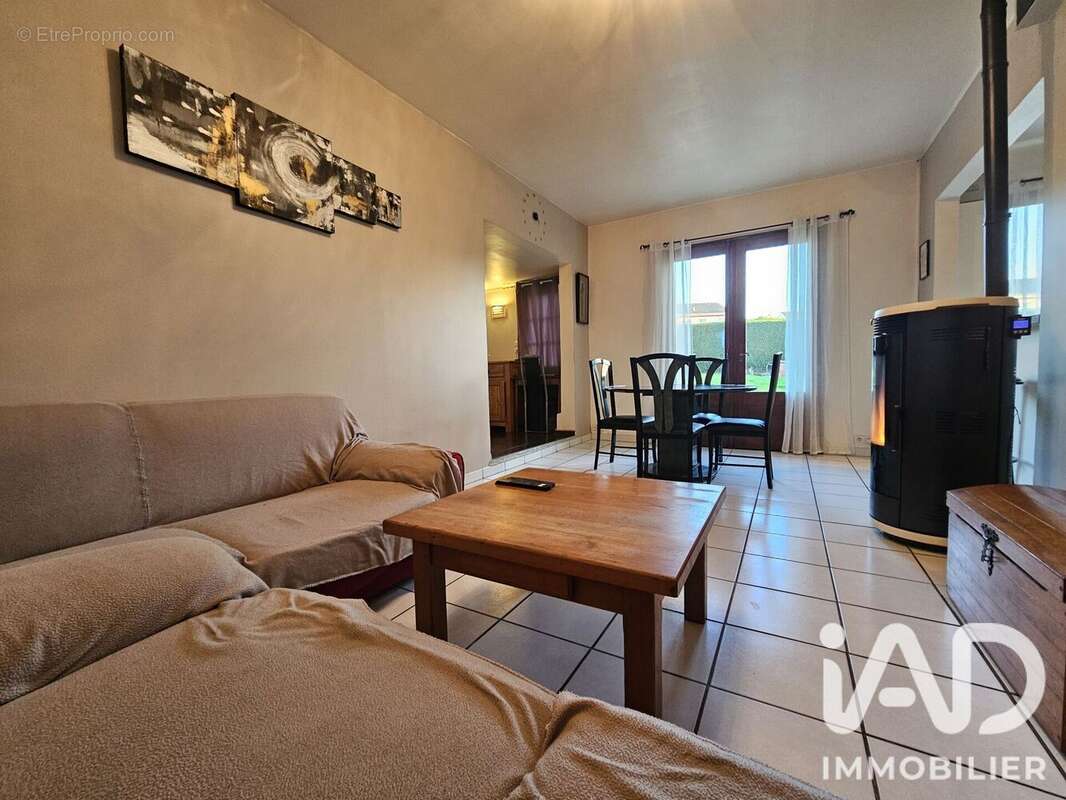 Maison 79 m² à Saint-Maurice-D'etelan  - photo 2