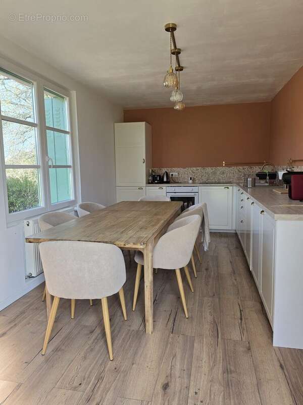 Maison à GREEZ-SUR-ROC