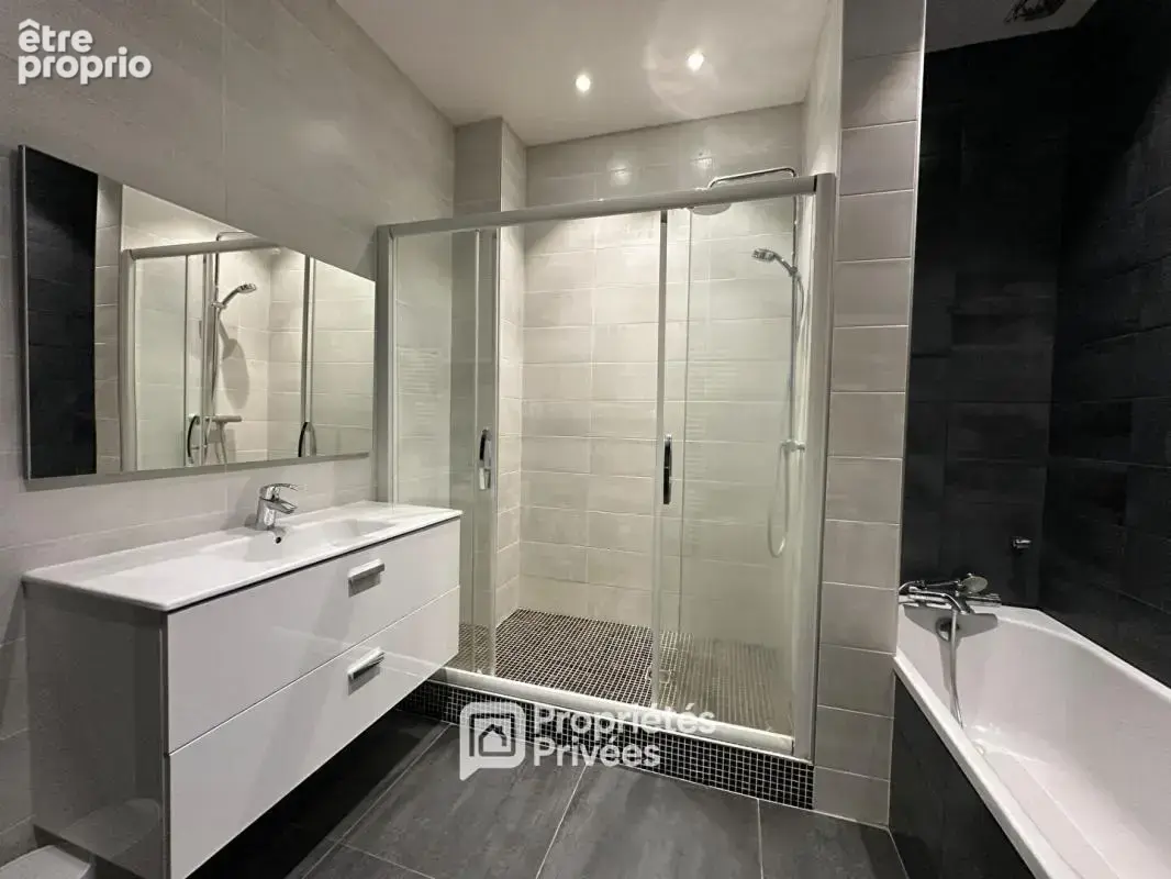 Appartement de standing 4 pièces 85 m2 avec balcons, cave et grenier - photo 9