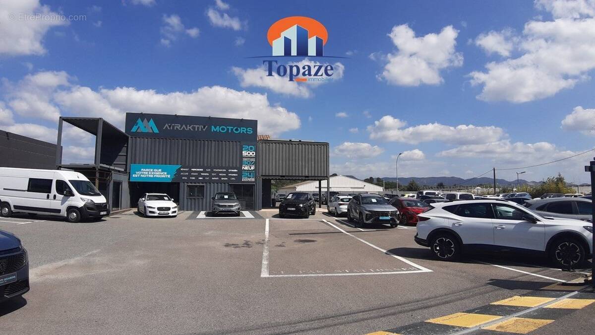 Commerce à ROQUEBRUNE-SUR-ARGENS