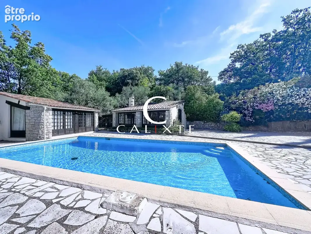 Maison 8 pièces 270 m² à vendre à Montauroux (83440) - photo 3