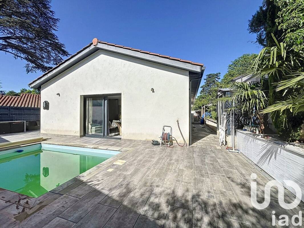 Photo 1 - Maison à CHARLY