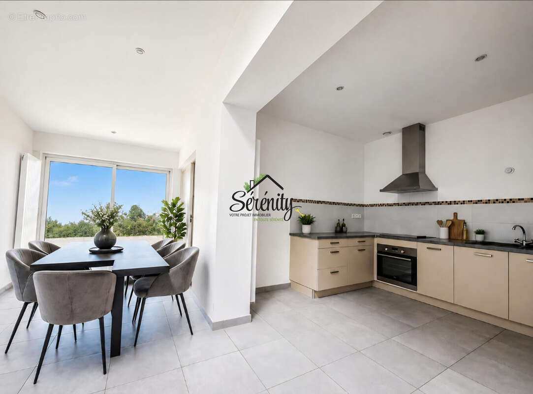 Maison 131 m² à Cambrai  - photo 2