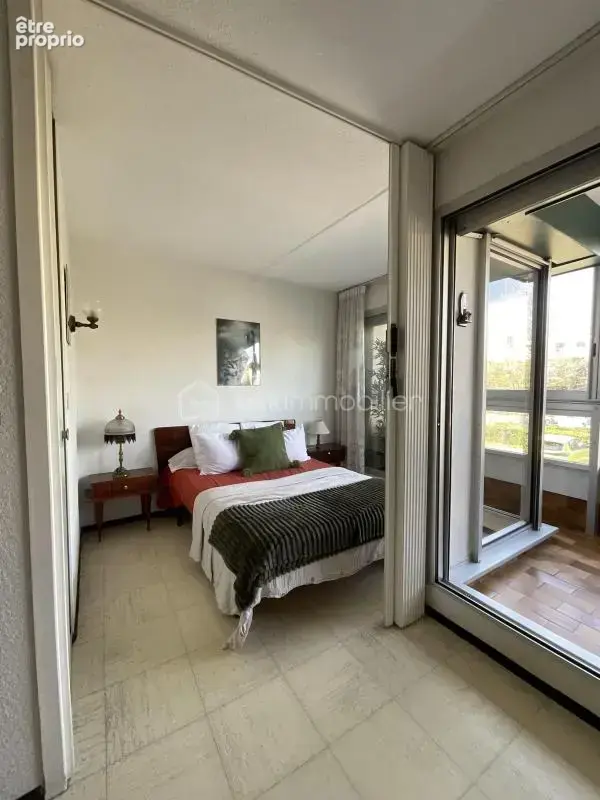 Petite motte – pied-à-terre – piscine & parking - photo 5