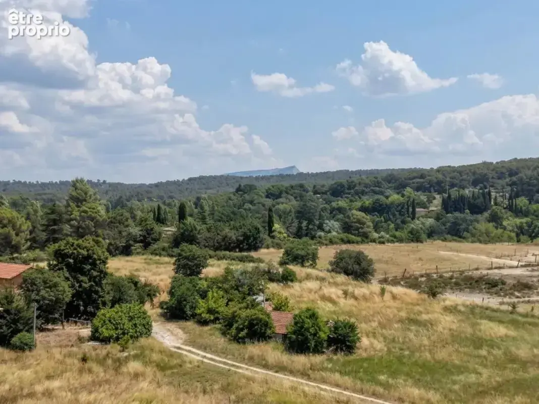 Bout de Mas 160m² de plancher à retaper entièrement, permis accepté et purgé ! - photo 4