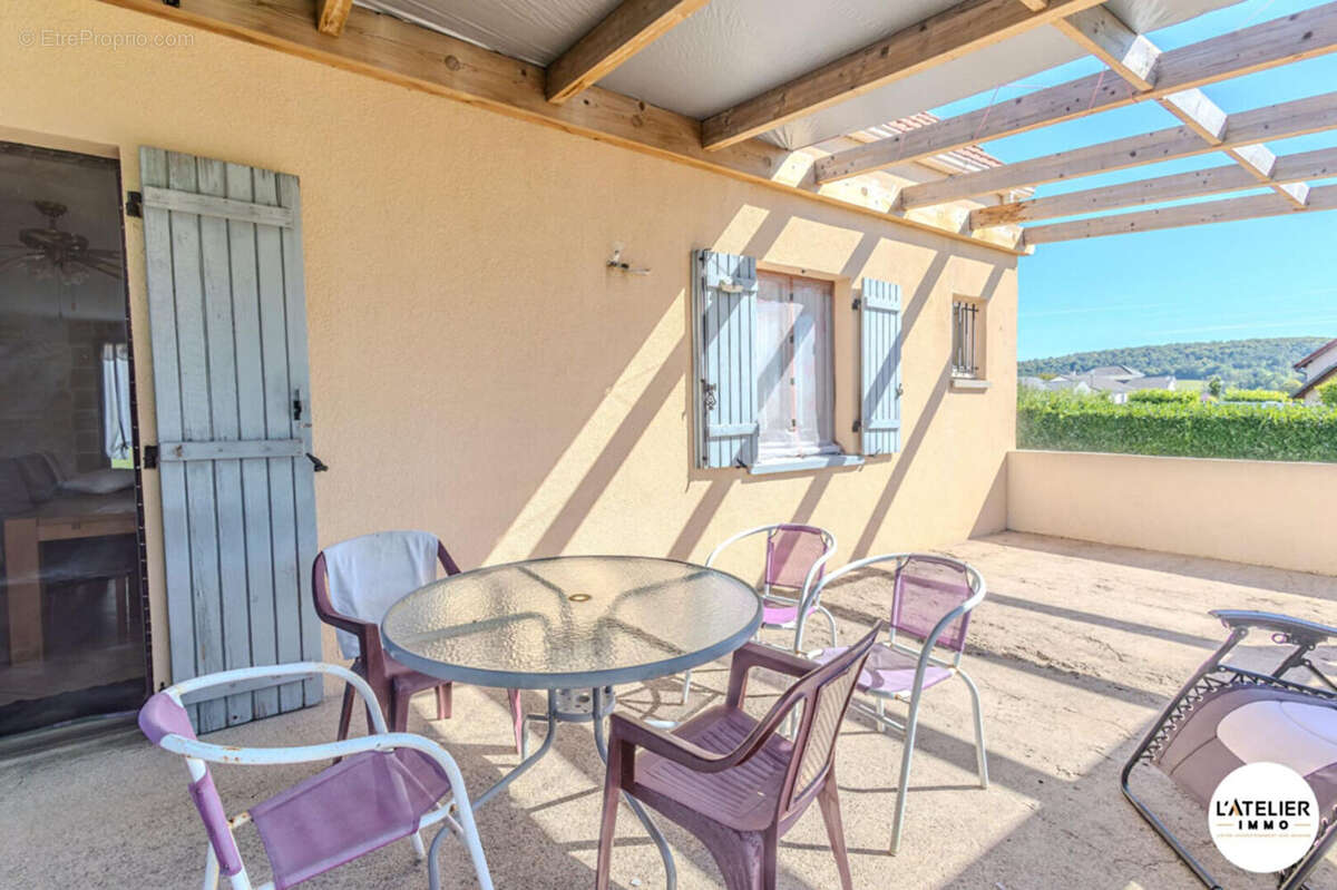 Maison à VANNES-LE-CHATEL