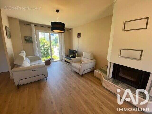 Maison 126 m² à Mordelles  - photo 3