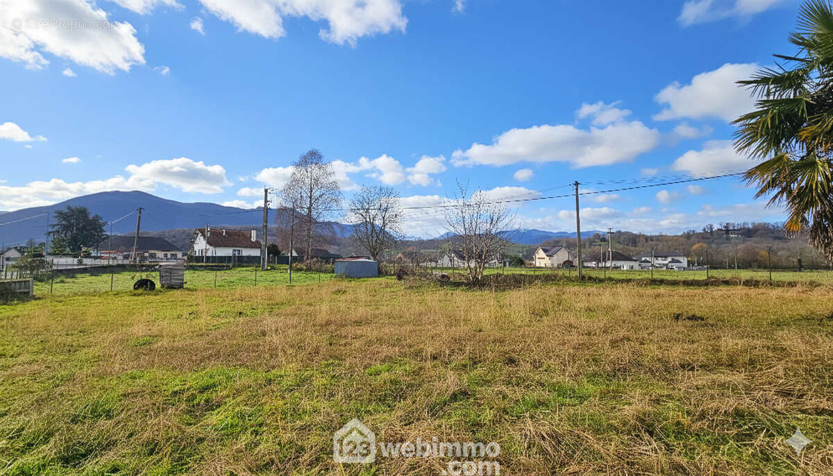Maison à LESTELLE-BETHARRAM